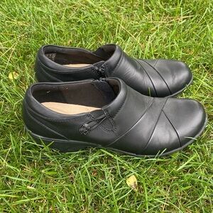 Clarks‎ Collection Shoes Women’s Size 8M Black Side Zip